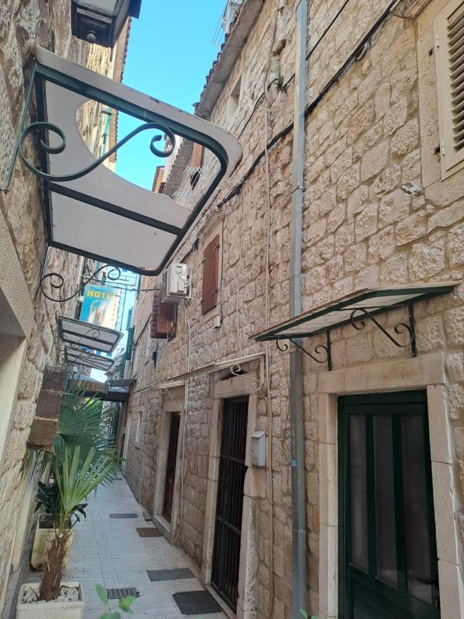 Sara Apartman Trogir Kültér fotó
